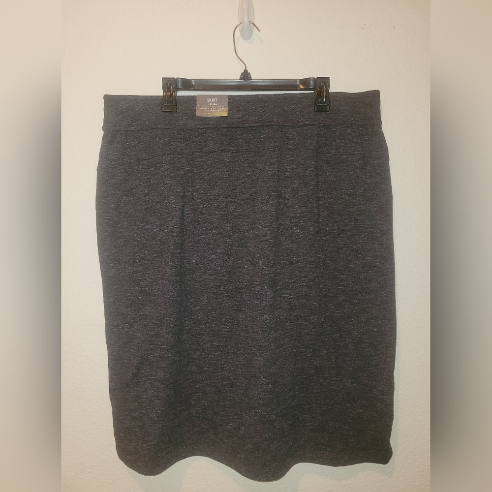 Tek Gear Dry Tek XXL Midrise Skirt Dark Heather Grey NWT